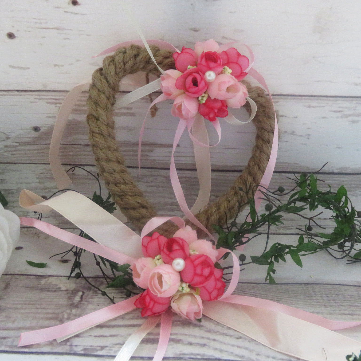 bracelet fleurs et porte alliance cœur assorti